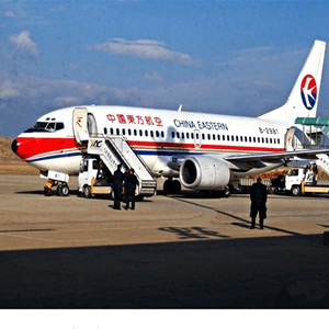 西双版纳嘎洒航空快运业稳步发展的原因是什么？